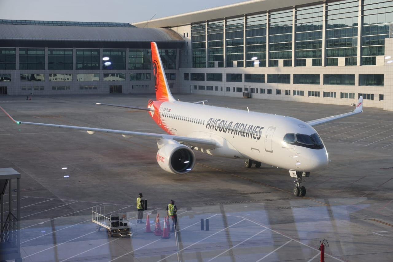 TAAG reforça capacidade operacional com a incorporação do sexto Airbus A220-300