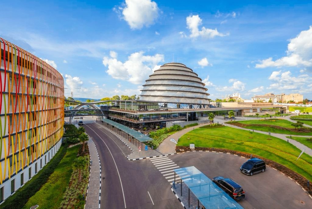 Angola expande presença no Africa CEO Forum 2026 em Kigali