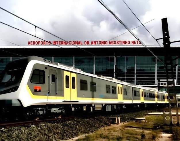Ministério dos Transportes vai gastar mais de 4 milhões de dólares em consultoria jurídica para implementação do Metro de Superfície de Luanda