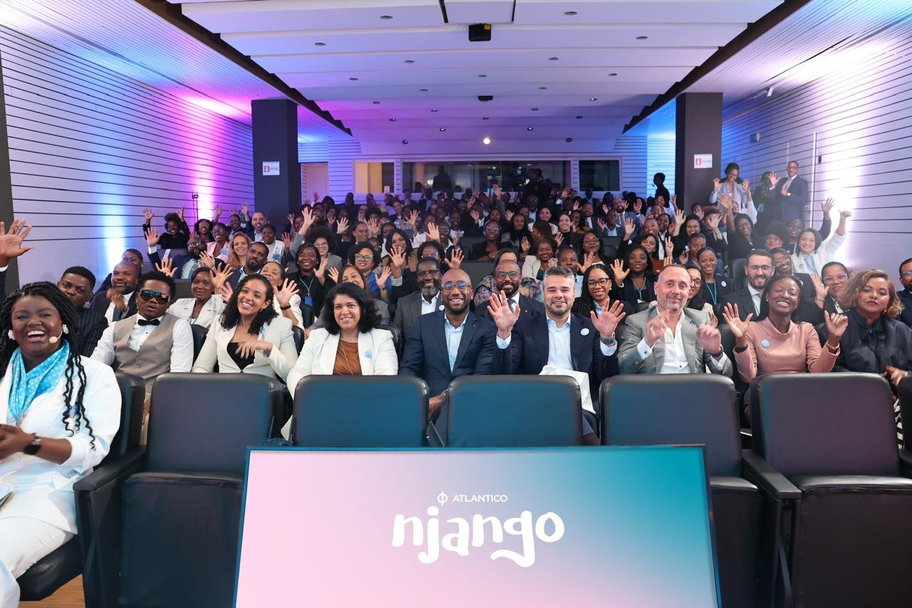 Njango: O guarda-chuvas que projecta a mulher para o futuro de Angola