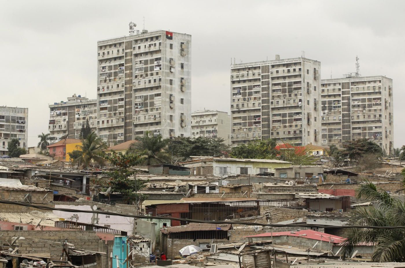 Angolanos cada vez mais pobres apesar do crescimento económico