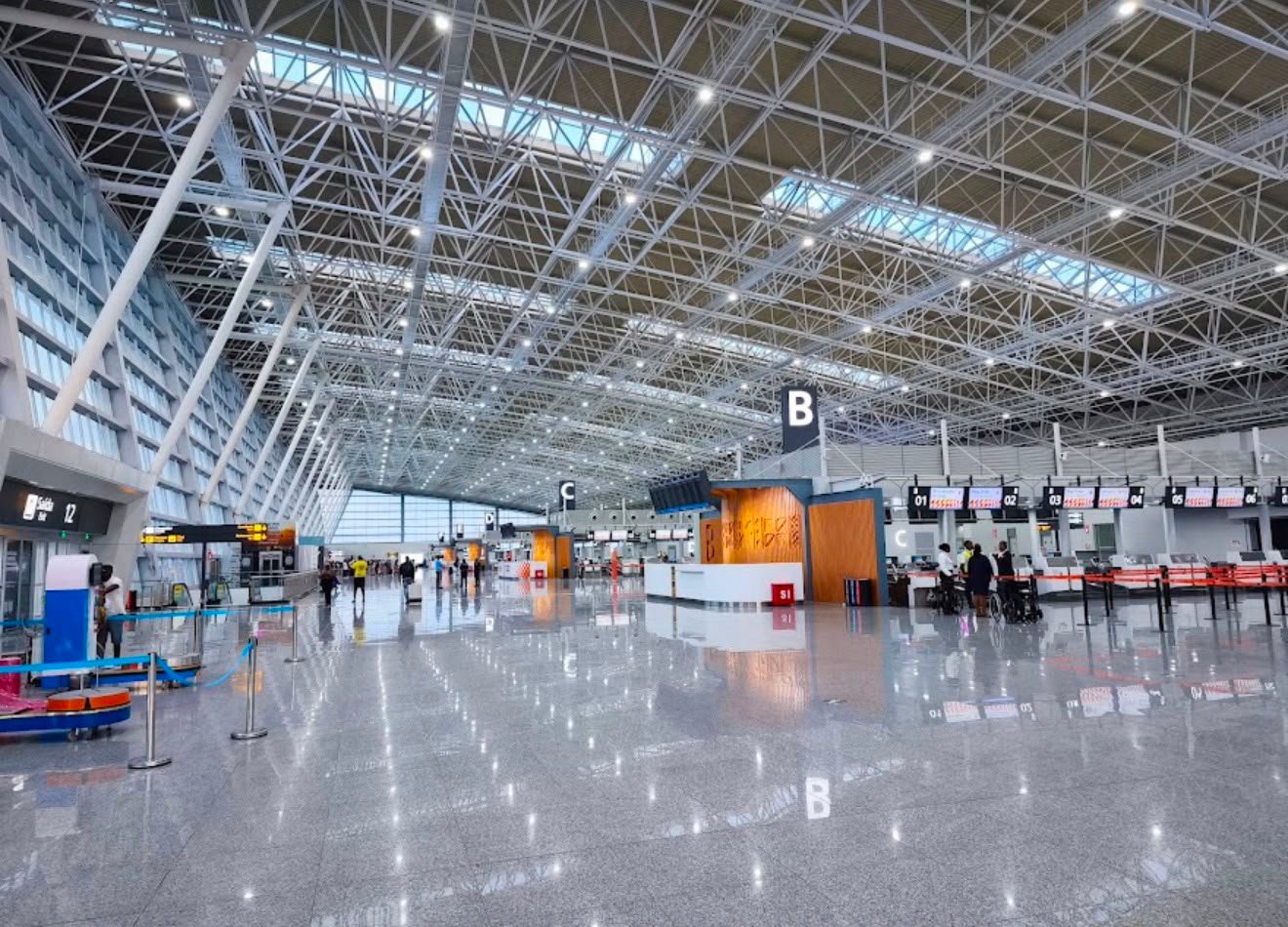 AIAAN: Aeroporto dos milhões abriu no vermelho