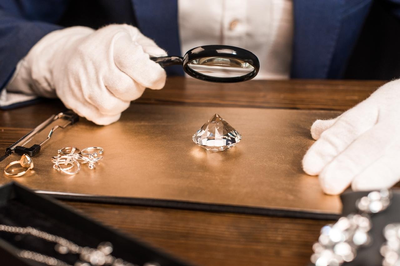 Dubai compra quatro em cada cinco quilates de diamantes brutos angolanos